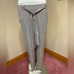 Solitaire Women’s Casual Navy/White Print Tie Belt Pants M